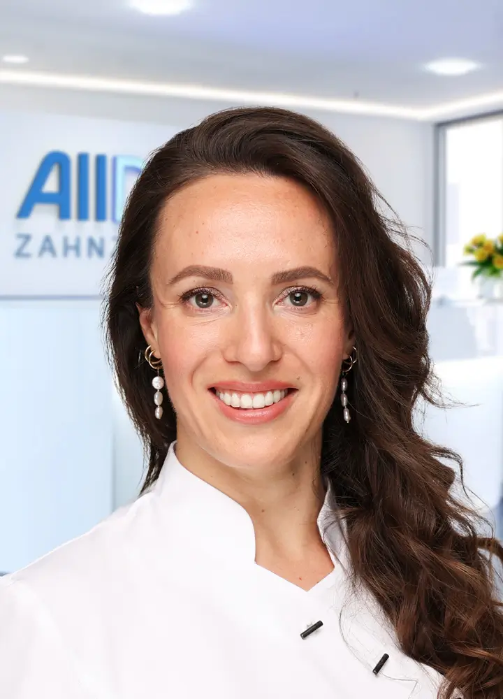 Portrait Zahn&auml;rztin Tonia Kniffler (AllDent N&uuml;rnberg)