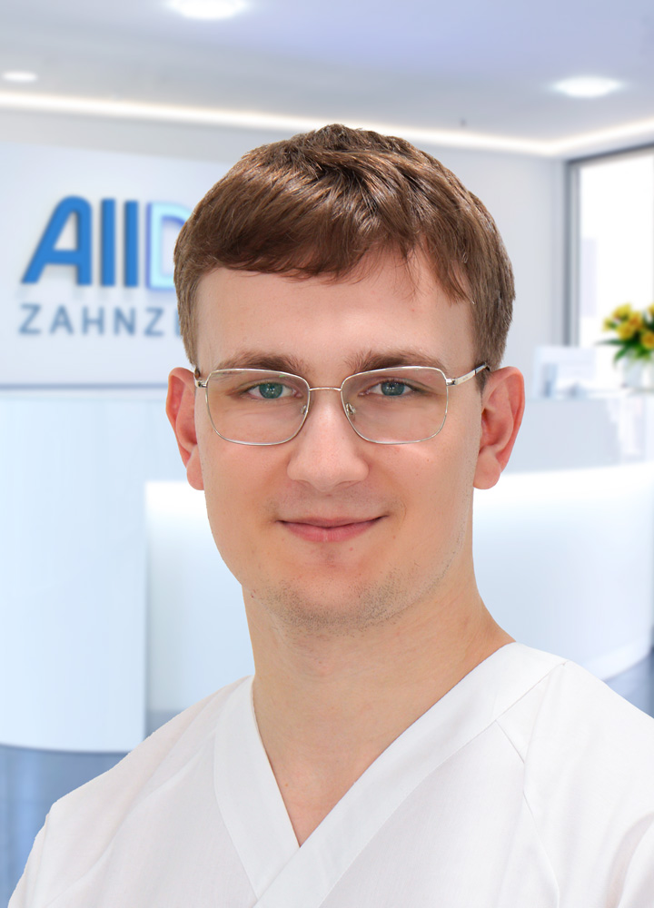 Portrait Zahnarzt Alexander Woronenko (AllDent N&uuml;rnberg)
